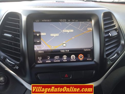 Used 2015 Jeep Cherokee Trailhawk w/ Comfort/Convenience Group image 42