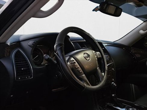 Used 2020 Nissan Armada SL image 9
