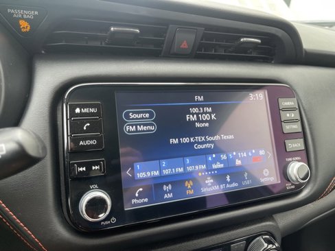 Used 2023 Nissan Kicks SR image 16