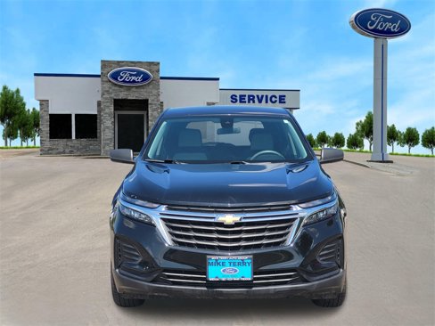 Used 2024 Chevrolet Equinox LS w/ LS Convenience Package image 2