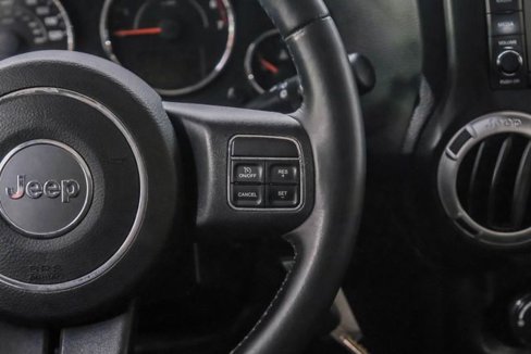 Used 2016 Jeep Wrangler Unlimited Sahara image 45