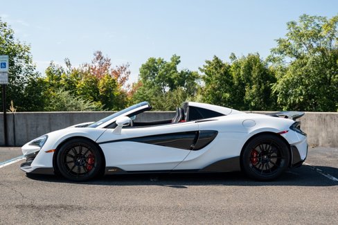 Used 2020 McLaren 600LT Spider image 29