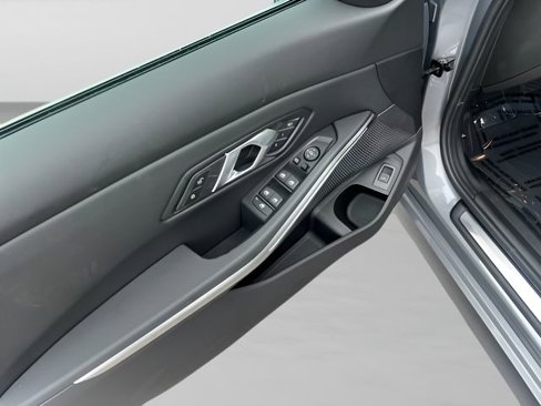 New 2025 BMW 330i xDrive Sedan w/ Convenience Package image 10