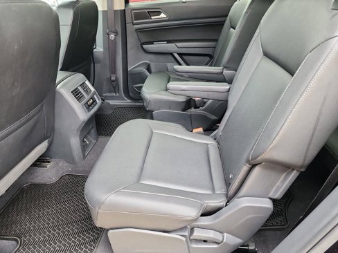 Used 2019 Volkswagen Atlas SE w/ Towing Package image 11