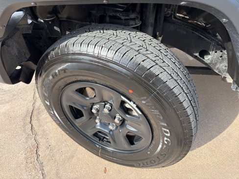Used 2020 Jeep Wrangler Sport image 9