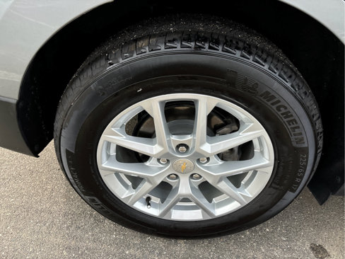 Certified 2024 Chevrolet Equinox LT w/ LPO, Floor Liner Package image 31