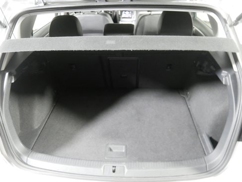 Used 2015 Volkswagen e-Golf SEL Premium image 18