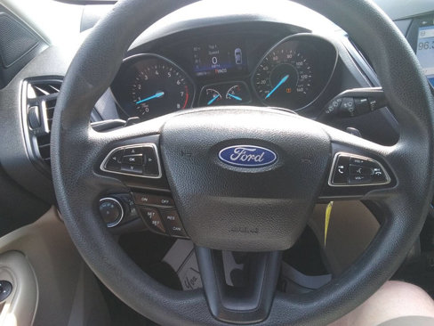 Used 2017 Ford Escape SE w/ Equipment Group 201A image 22