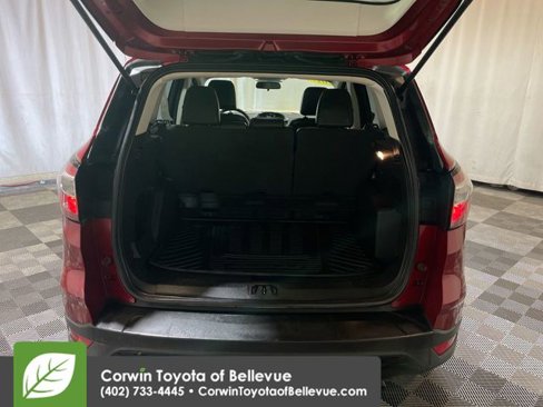 Used 2017 Ford Escape SE w/ SE Sport Appearance Package image 16