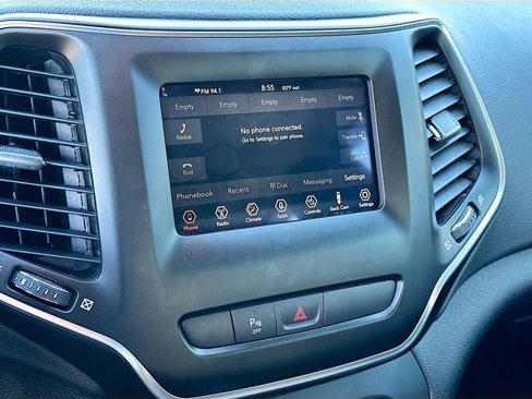 Used 2019 Jeep Cherokee Latitude Plus w/ Cold Weather Group image 14