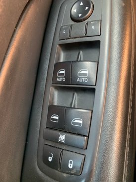 Used 2019 Jeep Grand Cherokee Altitude image 22