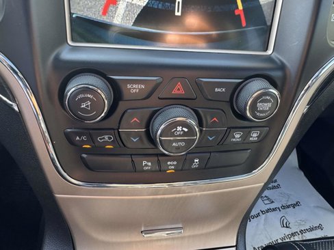 Used 2015 Jeep Grand Cherokee Overland image 21
