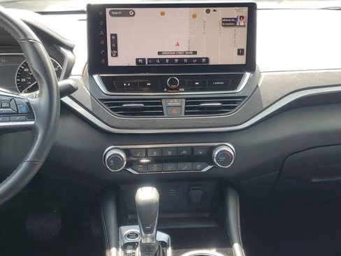 Used 2023 Nissan Altima 2.5 SV w/ SV Premium Package image 29