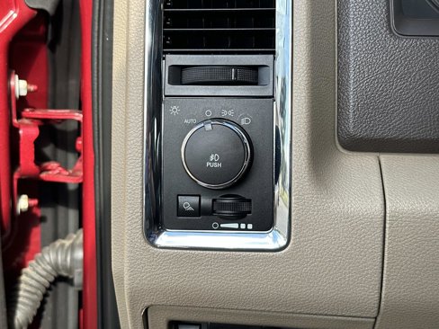 Used 2012 RAM 1500 Laramie w/ Protection Group image 31