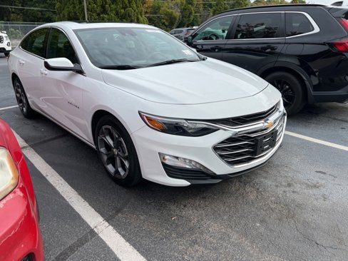 Used 2024 Chevrolet Malibu LT image 3