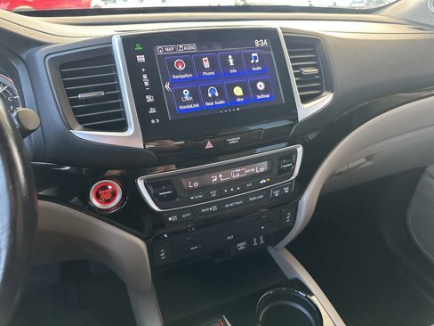 Used 2016 Honda Pilot Touring image 25