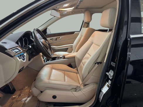 Used 2015 Mercedes-Benz E 350 4MATIC Sedan image 5