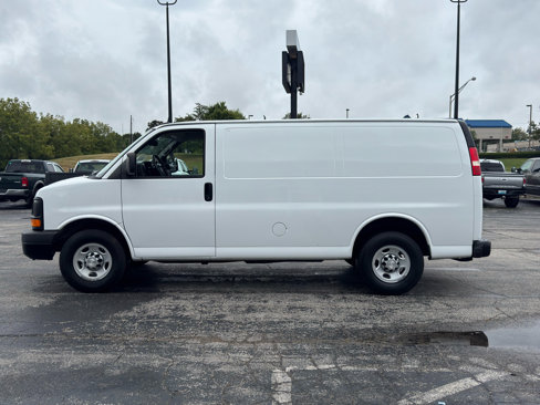 Used 2015 Chevrolet Express 2500 image 6