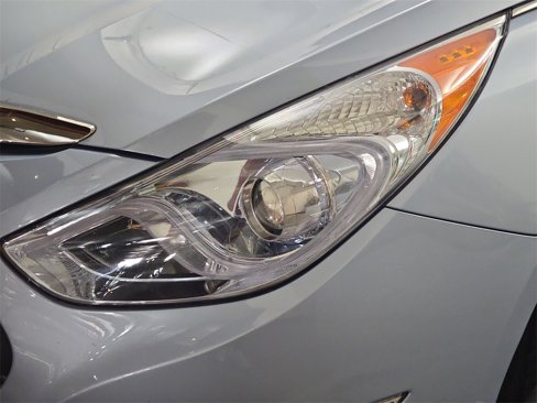 Used 2012 Hyundai Sonata Hybrid w/ Ultimate Pkg image 32