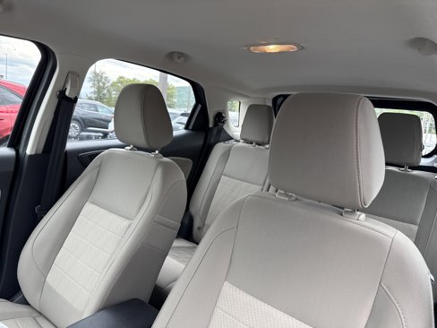 Used 2022 Ford EcoSport S image 6