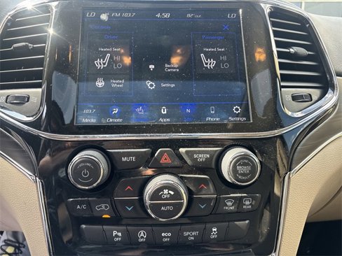 Used 2021 Jeep Grand Cherokee Limited image 17