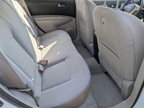 Used 2014 Nissan Rogue S image 26