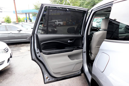 Used 2016 Honda Pilot Touring image 34
