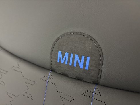 New 2025 MINI Cooper 2-Door Hardtop image 25