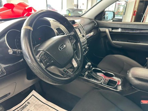 Used 2014 Kia Sorento LX image 20