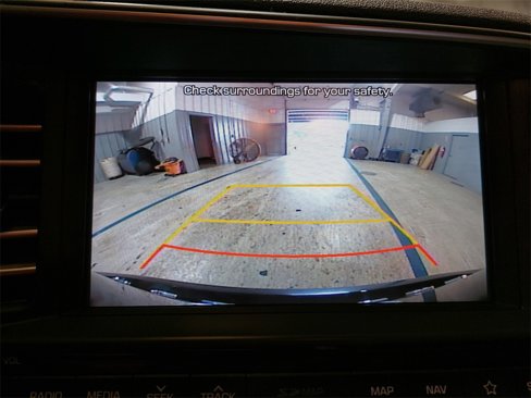 Used 2020 Hyundai Elantra Limited w/ Ultimate Package 03 image 22