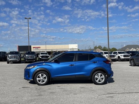 Used 2023 Nissan Kicks S image 4