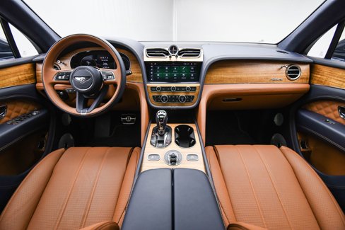 Used 2023 Bentley Bentayga image 4