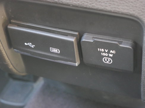 Used 2019 Jeep Cherokee Limited w/ Luxury Group image 34