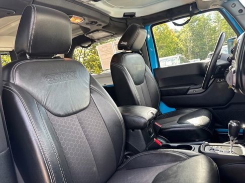 Used 2017 Jeep Wrangler Freedom Edition image 25