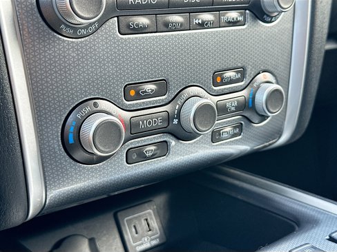 Certified 2020 Nissan Pathfinder SL image 16