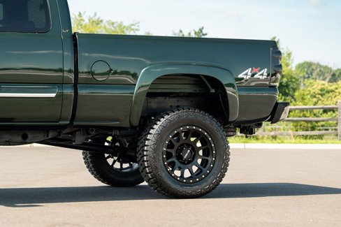 Used 2004 Chevrolet Silverado 2500 LT w/ Snow Plow Prep Package image 12