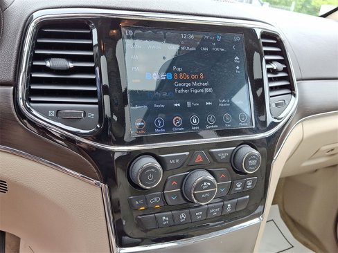 Used 2019 Jeep Grand Cherokee Overland image 14