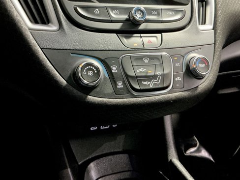 Used 2022 Chevrolet Malibu LS image 29