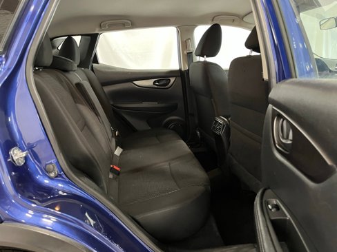 Used 2019 Nissan Rogue Sport S image 14