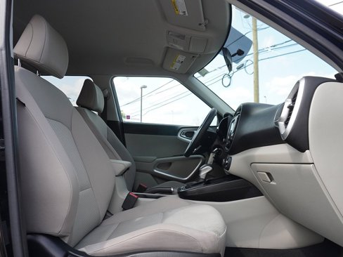 Used 2022 Kia Soul LX image 30