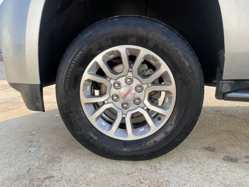 Used 2016 GMC Yukon XL SLE image 7