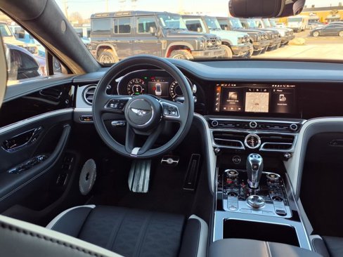 New 2025 Bentley Flying Spur Plug-In Hybrid image 30