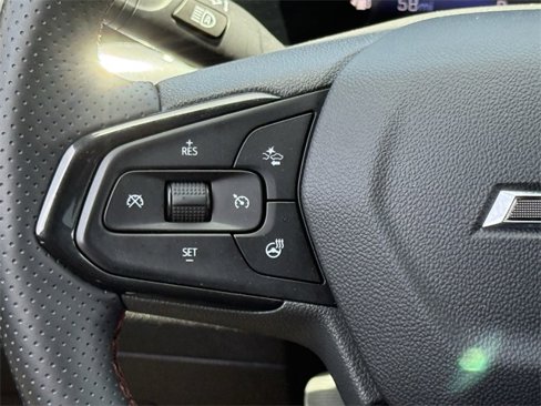 Used 2024 Chevrolet Trax RS w/ Sunroof Package image 12