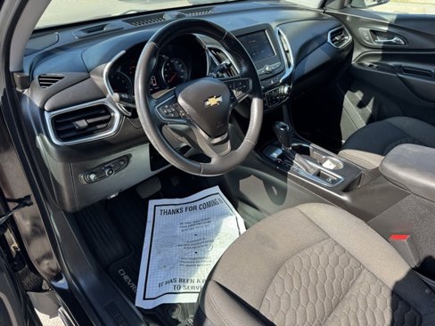 Used 2020 Chevrolet Equinox LT w/ Driver Convenience Package image 13