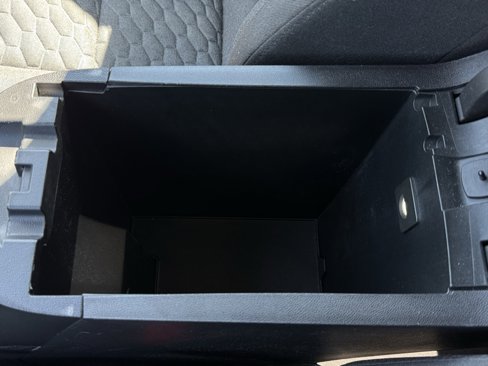 Used 2018 Chevrolet Equinox LT image 15