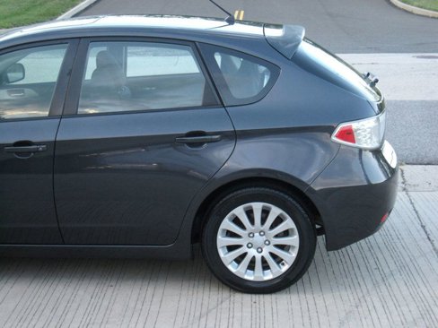 Used 2011 Subaru Impreza 2.5i Premium image 11