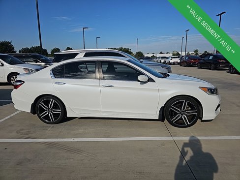 Used 2017 Honda Accord Sport image 5