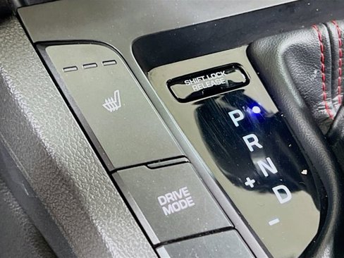 Used 2017 Hyundai Elantra Sport image 19