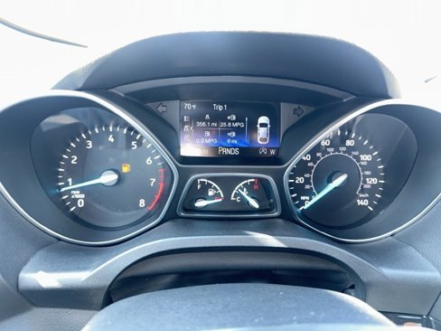 Used 2017 Ford Escape Titanium image 25