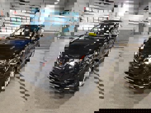 Used 2021 Nissan Rogue Sport SV image 4